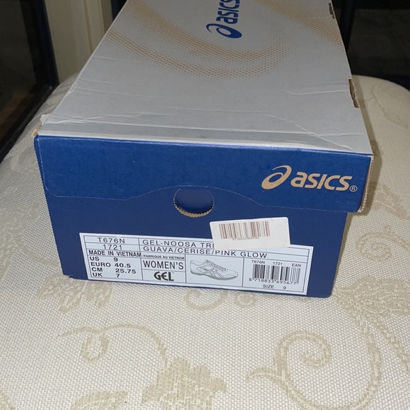 ✨HOST PICK✨ ASICS Guava/Pink Gel-Noosa Sole Supportive Runner Sneakers - Picture 8 of 9